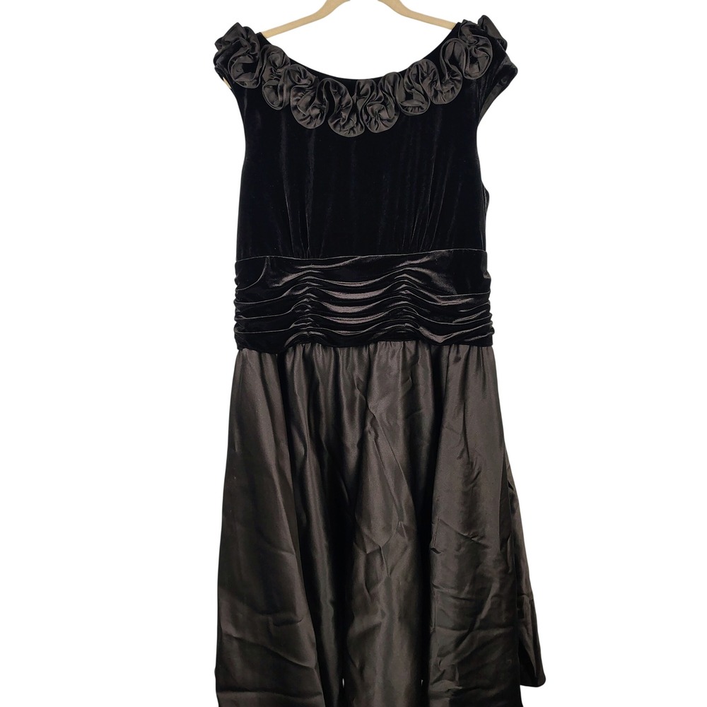 Jessica Howard Womens SZ 16W Dress Black Velvet Rosette Ruched Gothcore Formal
